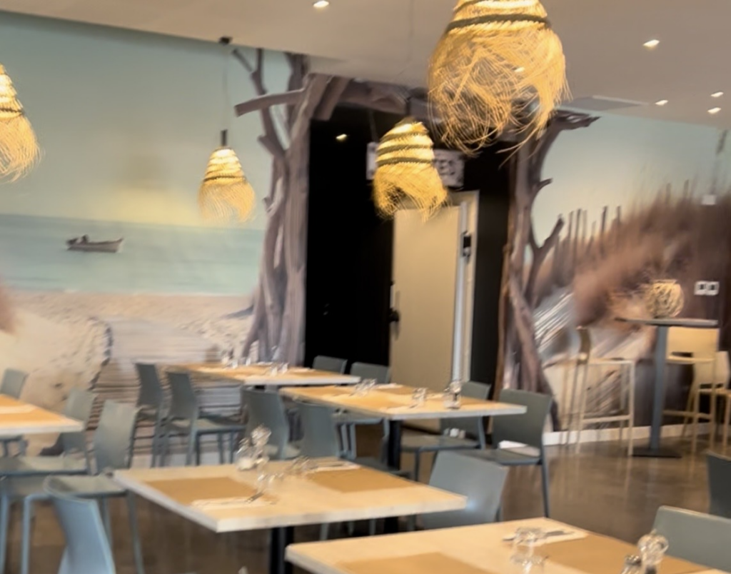 Bistrot du Pecheur - salle interieure